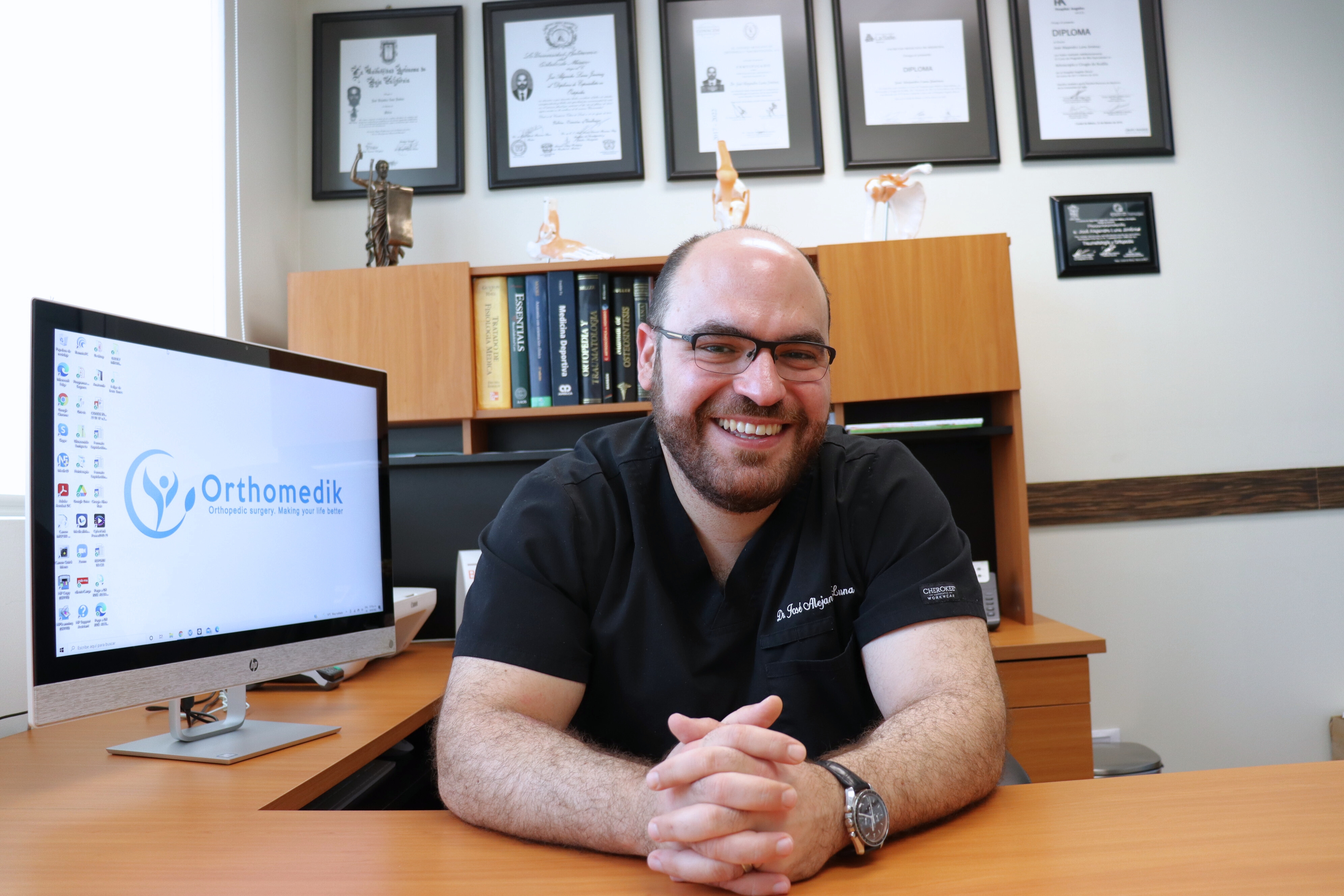 Dr Alejandro Luna - Consulta Cirugía de Rodilla