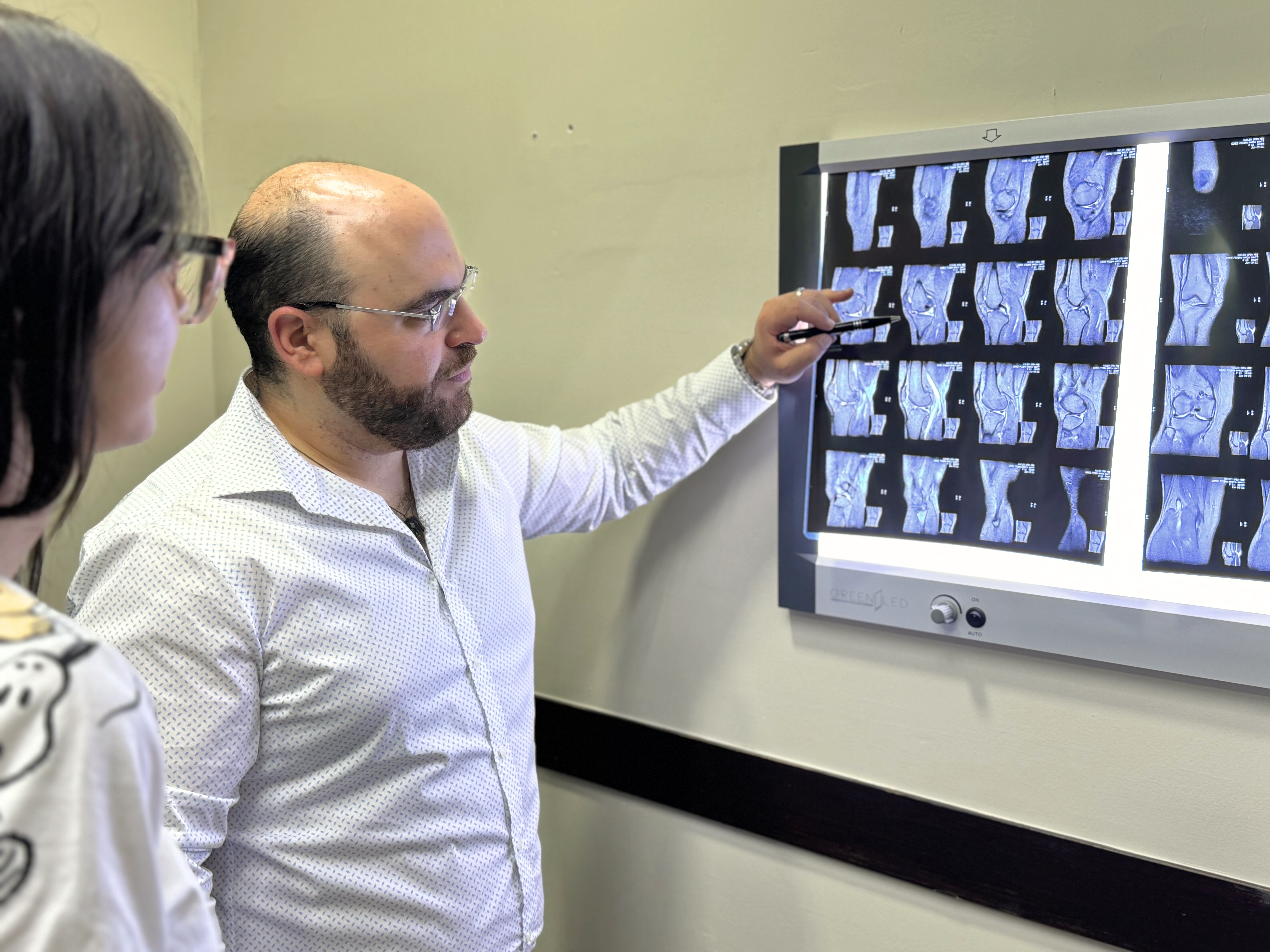 Dr Alejandro Luna - Artroscopia de Rodilla